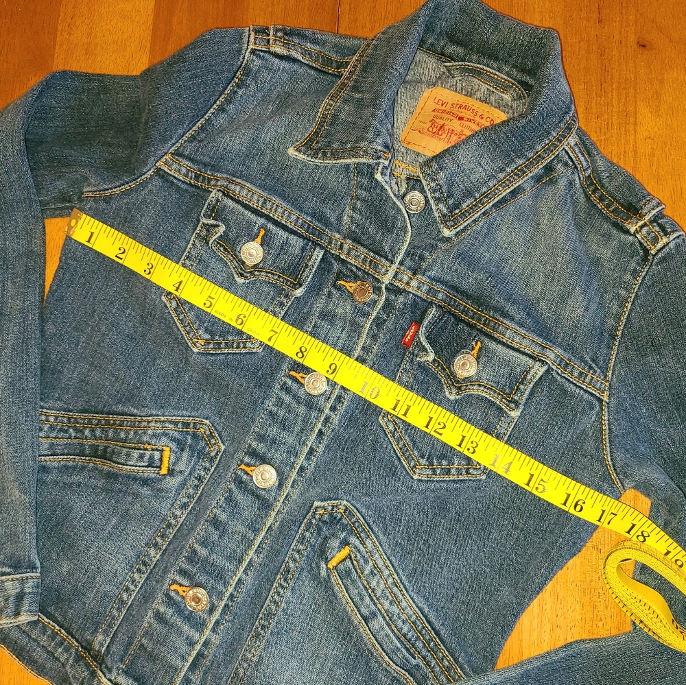 LEVI's Jean Jacket - Picture 8 of 10